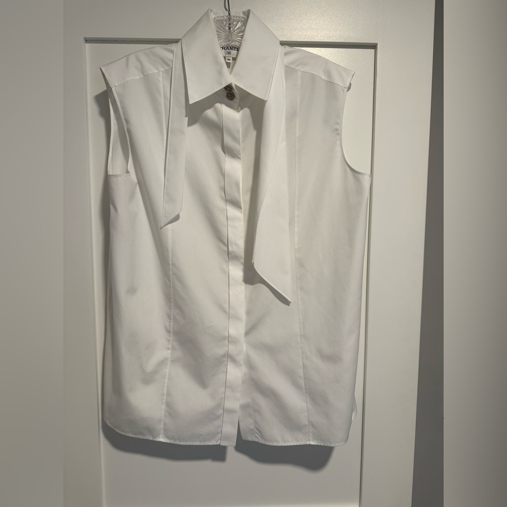 Chanel Sleeveless Collared Blouse With Tie 
Sleeveless size 44